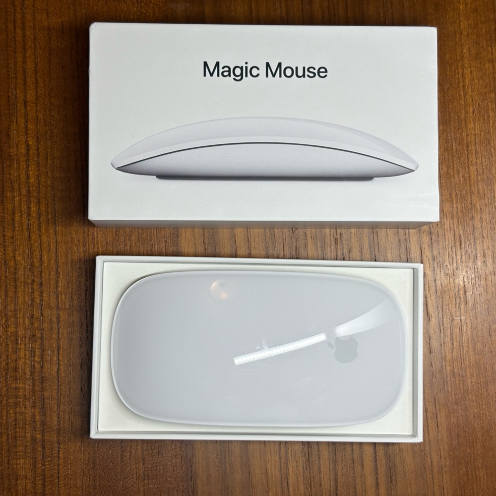 Apple Magic Mouse - Picture 2 of 4
